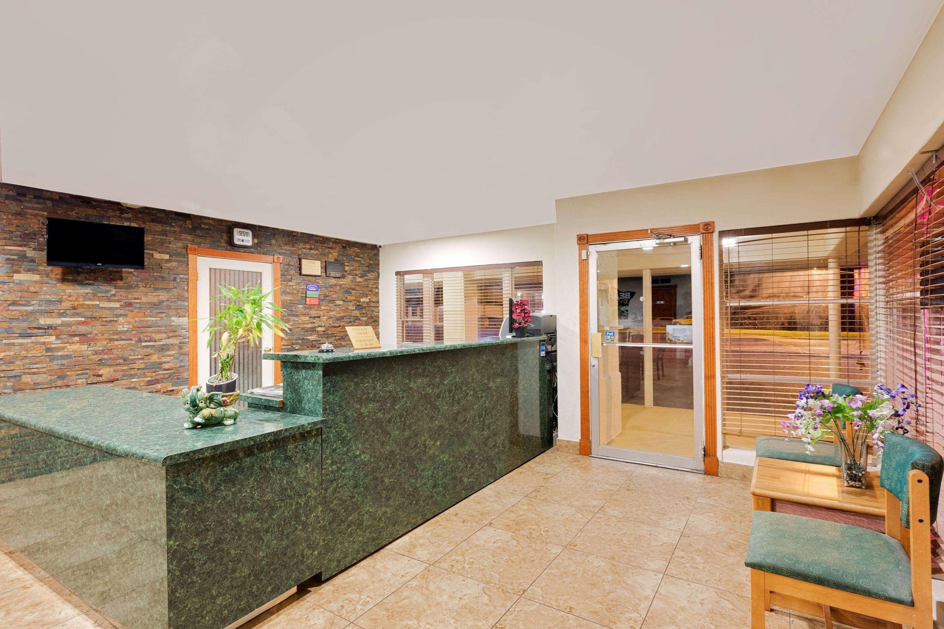 Travelodge By Wyndham Ozona Esterno foto