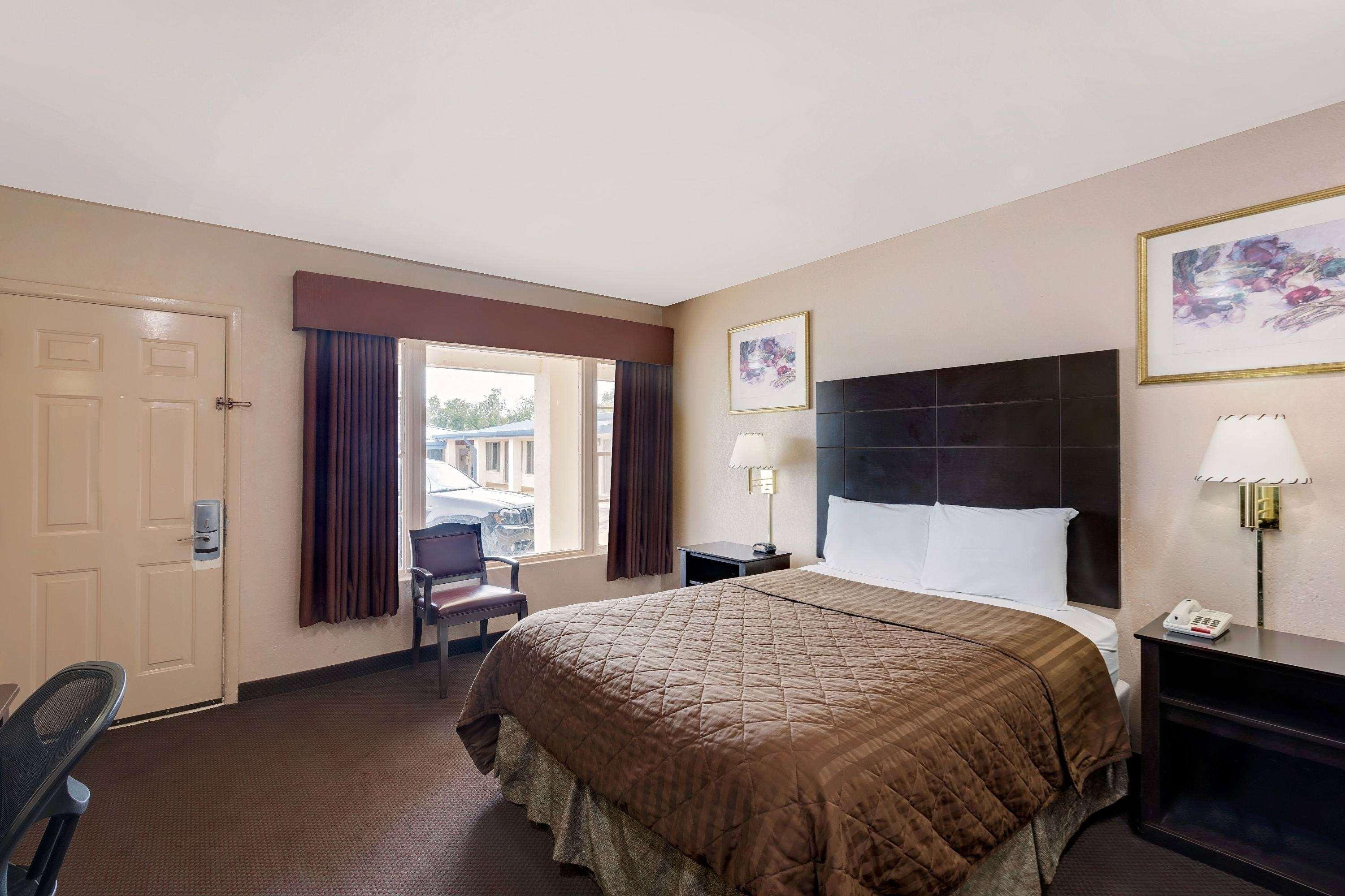 Travelodge By Wyndham Ozona Esterno foto